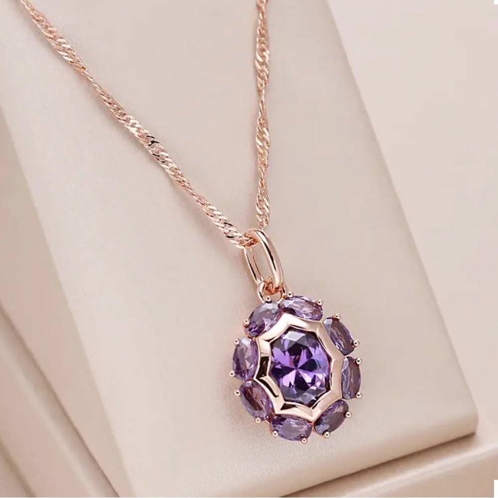 Elegant Purple Pendant Necklace. - Picture 5 of 6